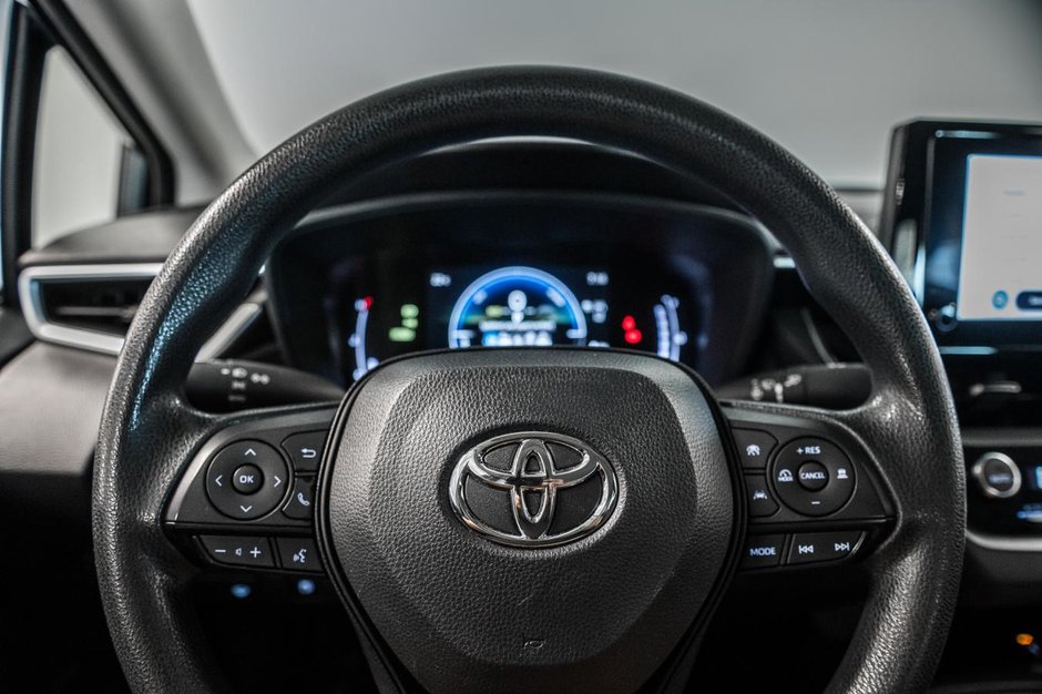 Toyota Corolla Hybrid LE 2023-15