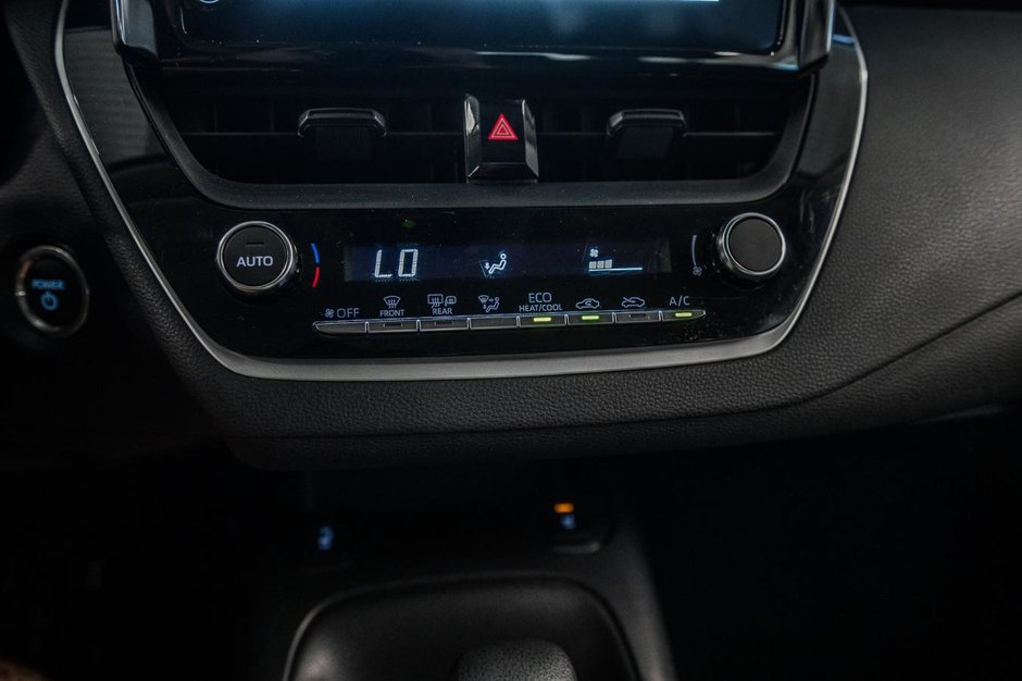 Toyota Corolla Hybrid LE 2023-20