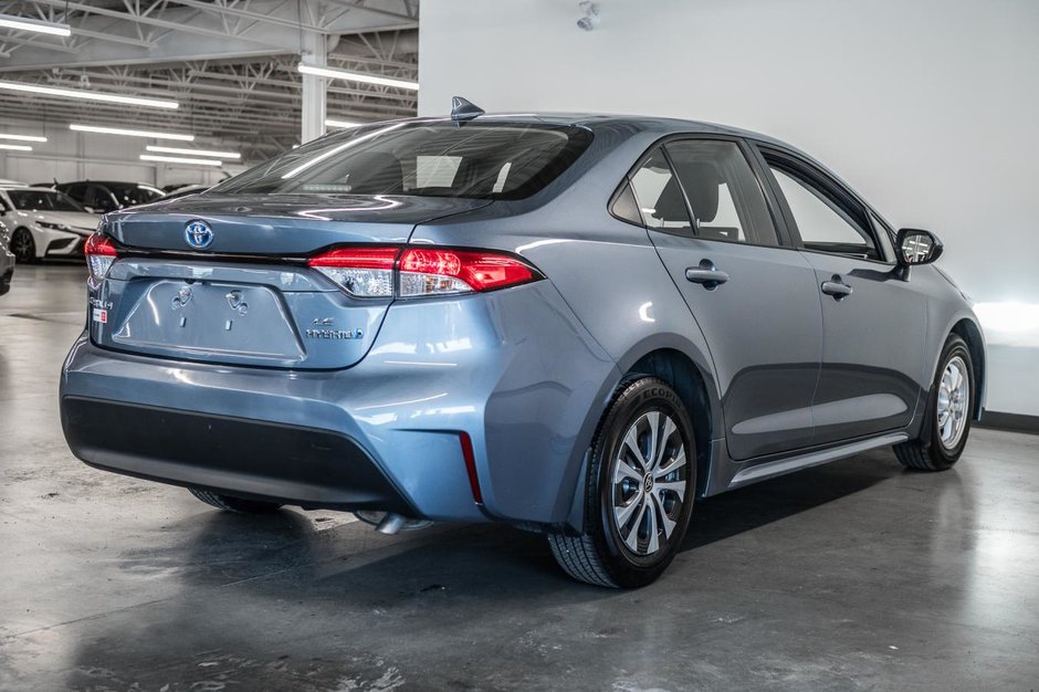 Toyota Corolla Hybrid LE 2023-7