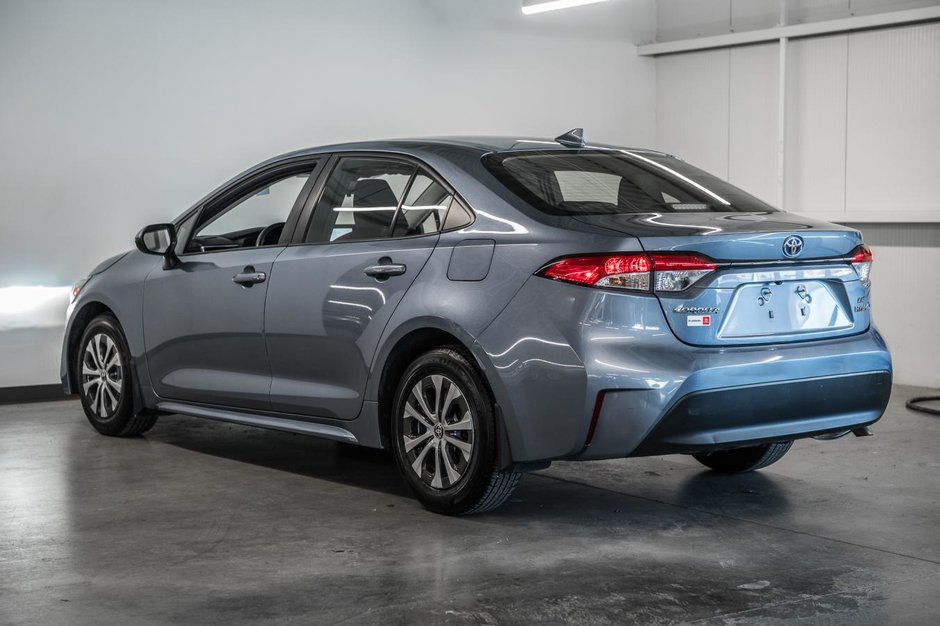 Toyota Corolla Hybrid LE 2023-5