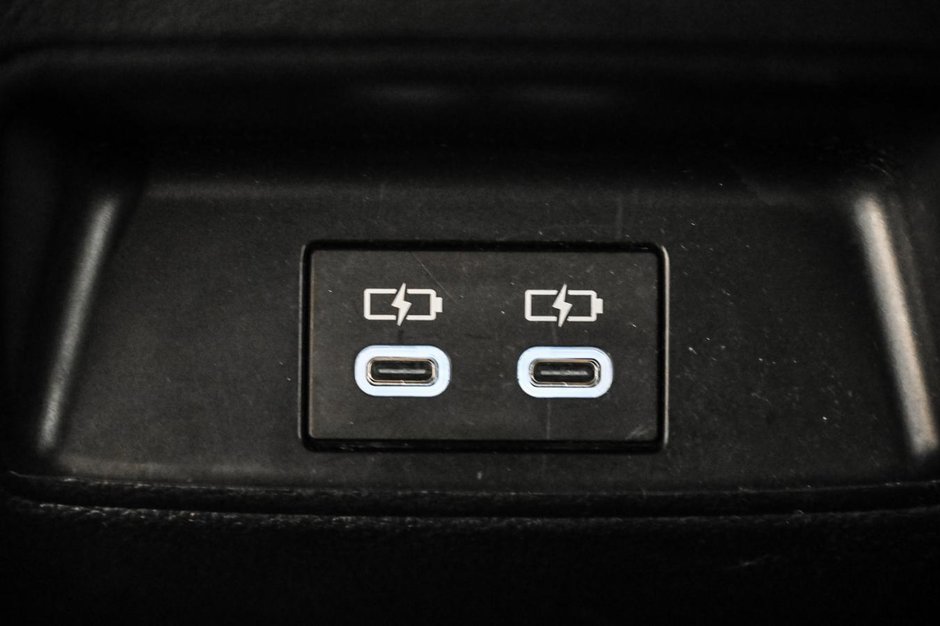 Toyota Corolla LE 2023-16