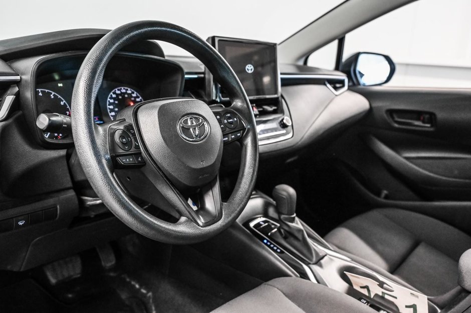 Toyota Corolla LE 2023-7