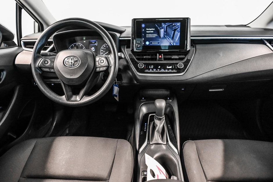 Toyota Corolla LE 2023-17