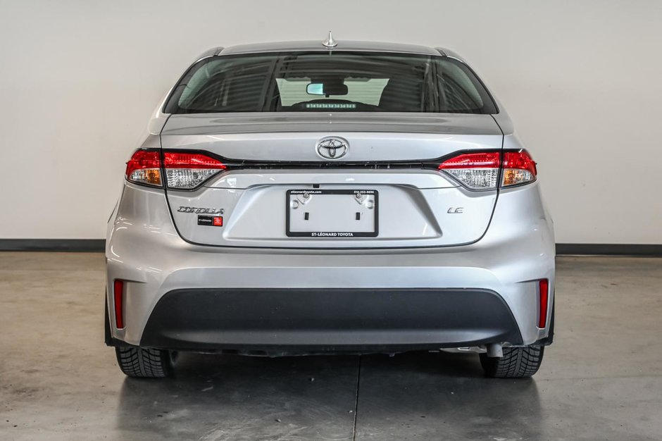 Toyota Corolla LE 2023-4