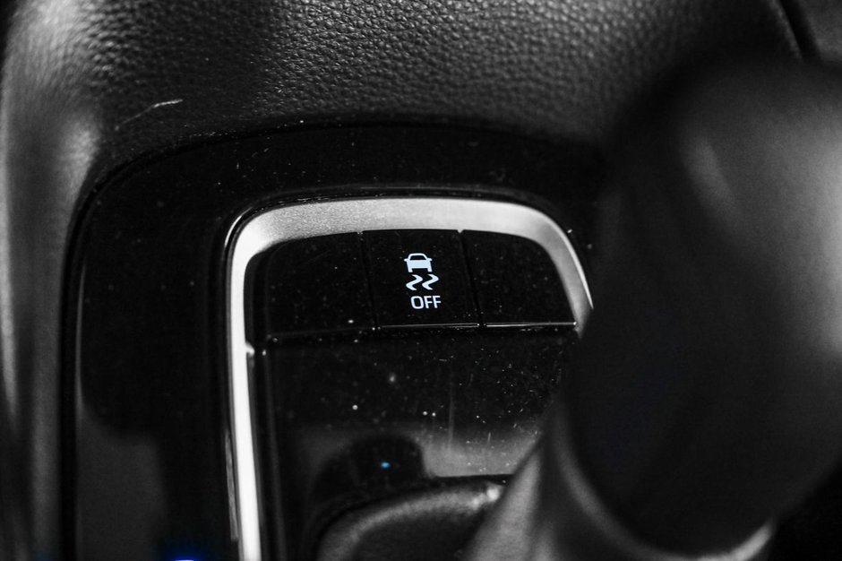 2023 Toyota Corolla LE-13