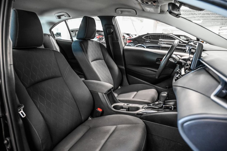 2023 Toyota Corolla LE-23