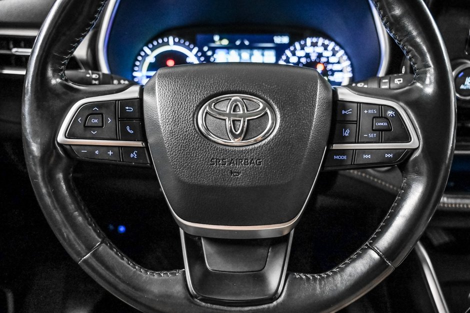 Toyota Highlander Hybrid XLE 2022-18