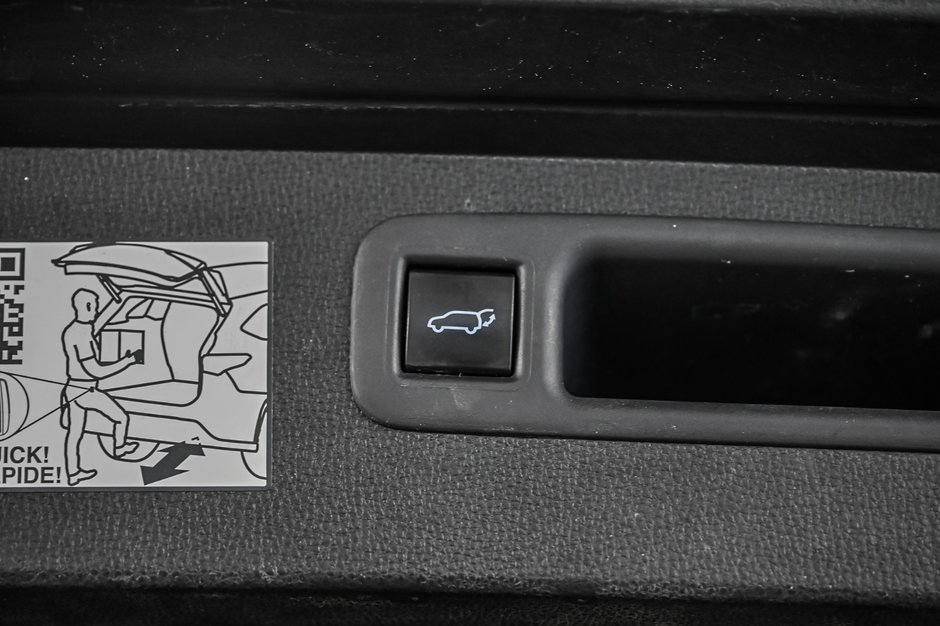 Toyota Highlander Hybrid XLE 2022-12