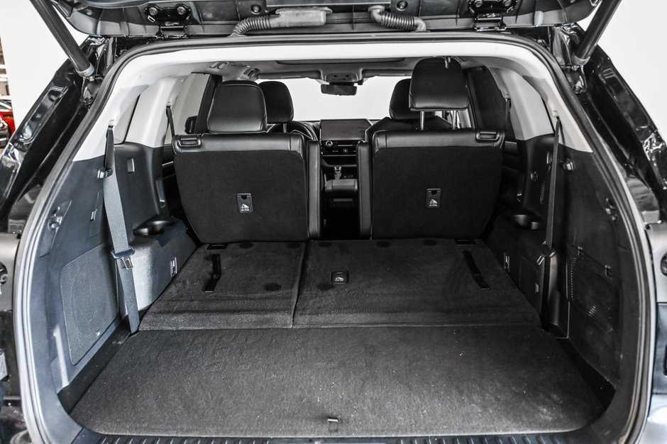 Toyota Highlander Limited 2023-12