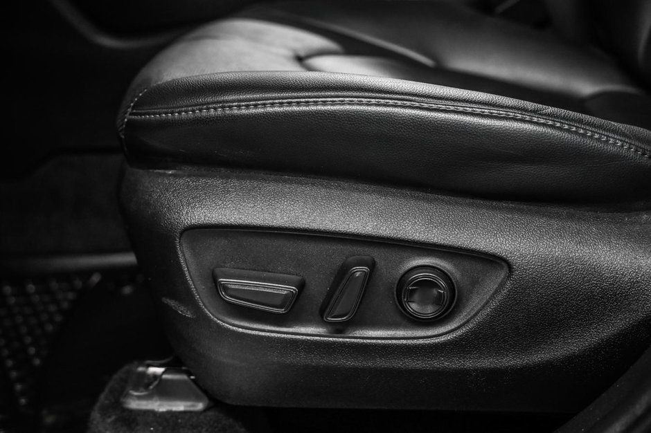 Toyota Highlander Limited 2023-15