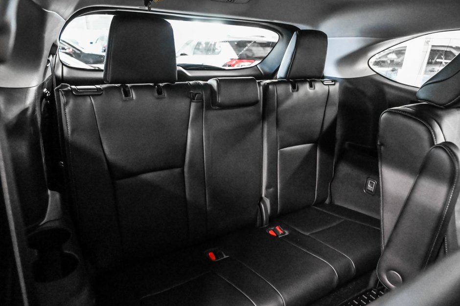 Toyota Highlander Limited 2023-11