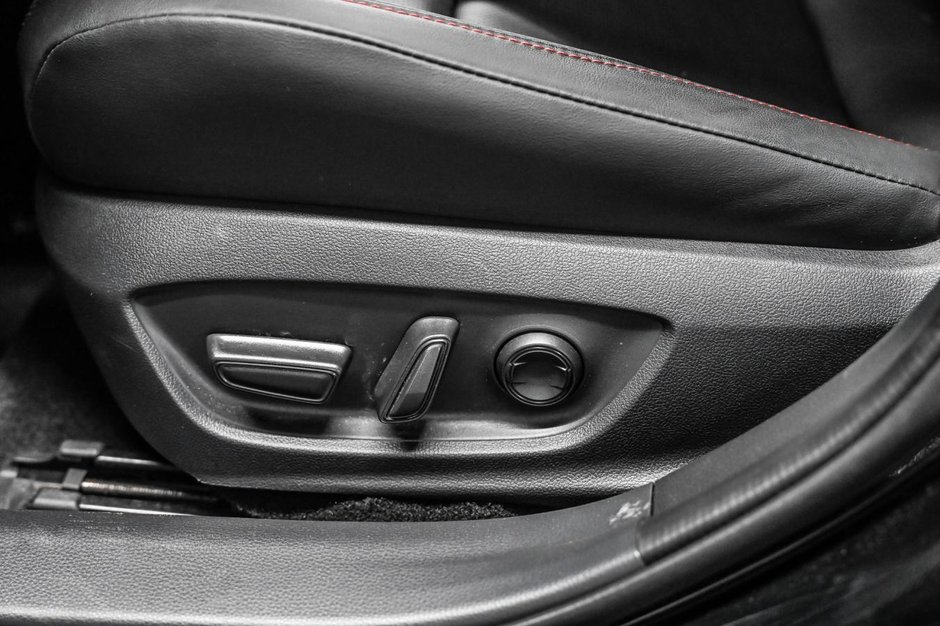 Toyota Prius Prime XSE Premium 2024-14