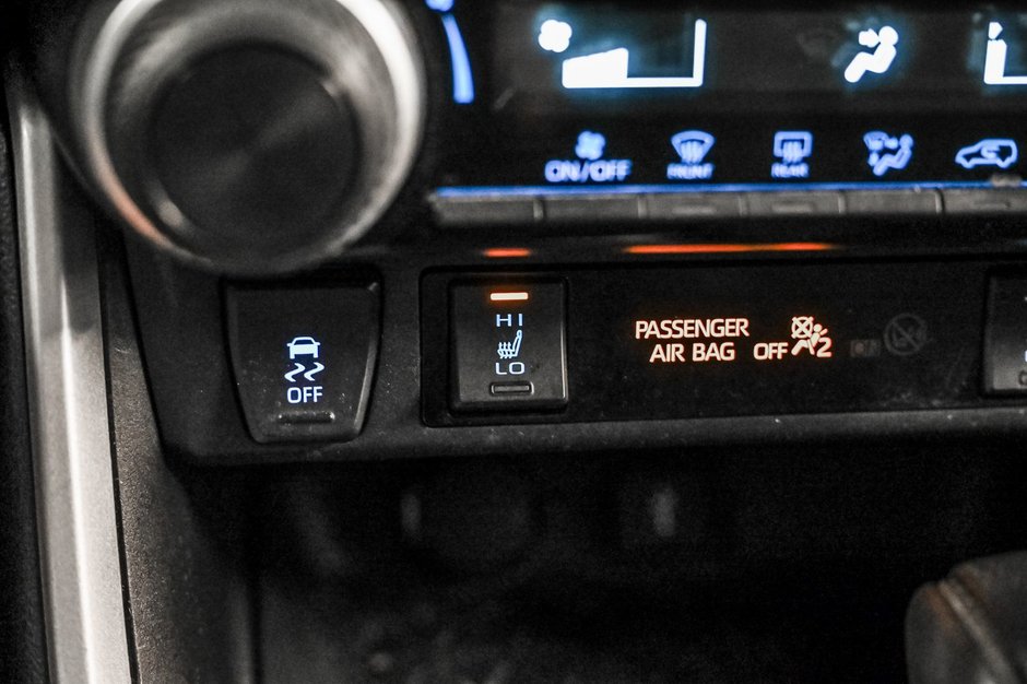 2022 Toyota RAV4 LE-13