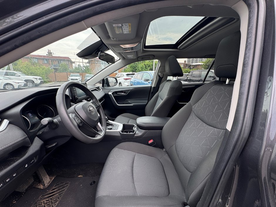 2022 Toyota RAV4 Hybrid XLE-3
