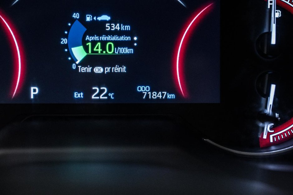 Toyota RAV4 LE 2023-17