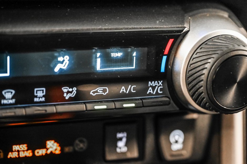 2023 Toyota RAV4 LE-17