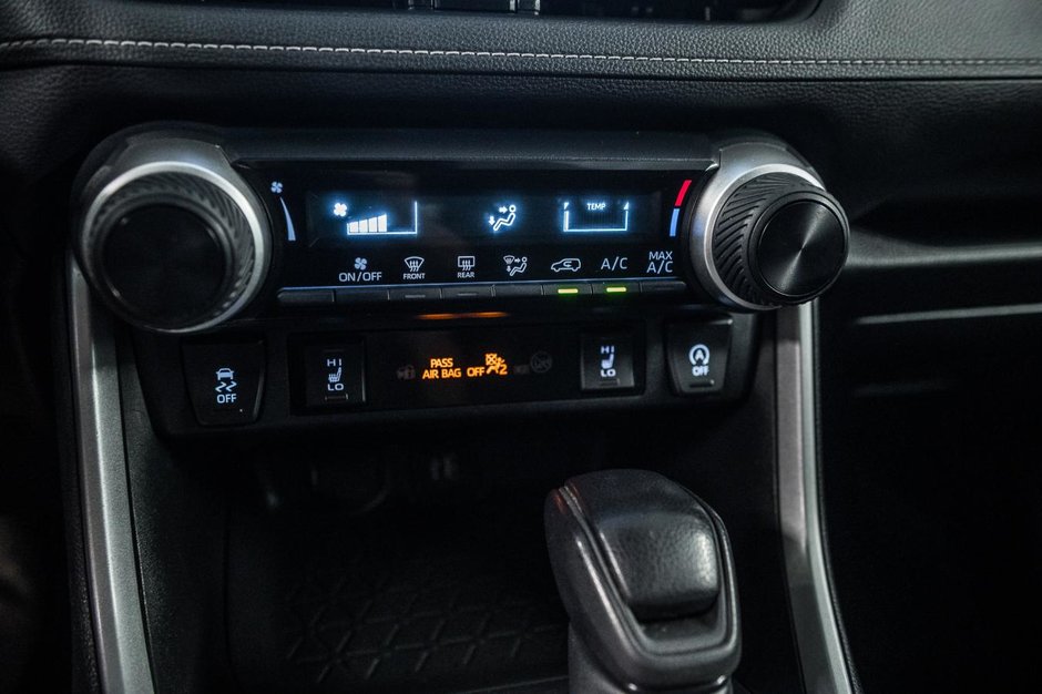 Toyota RAV4 LE 2023-19