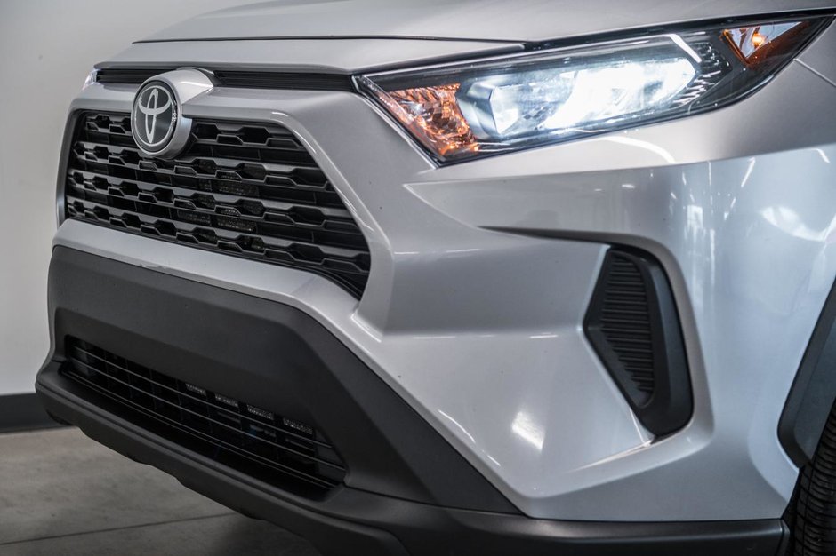 Toyota RAV4 LE 2023-2