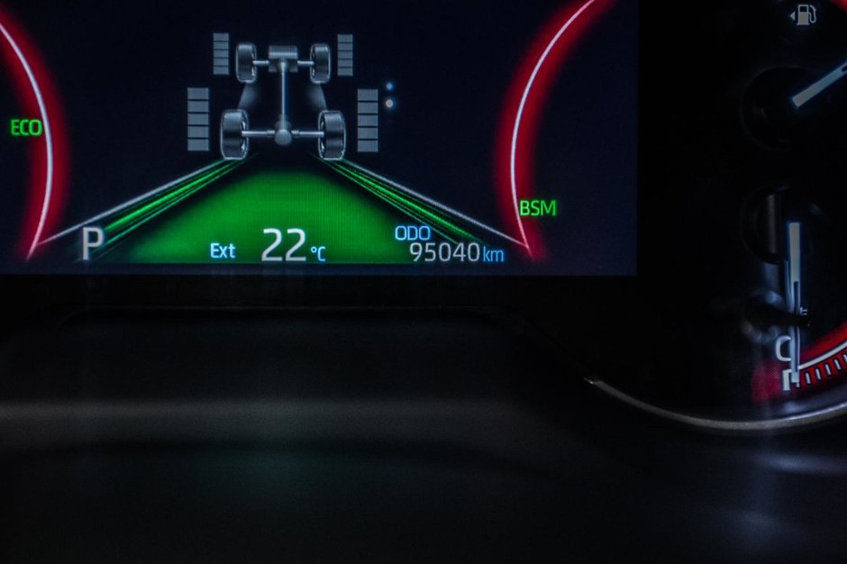 Toyota RAV4 LE 2023-17