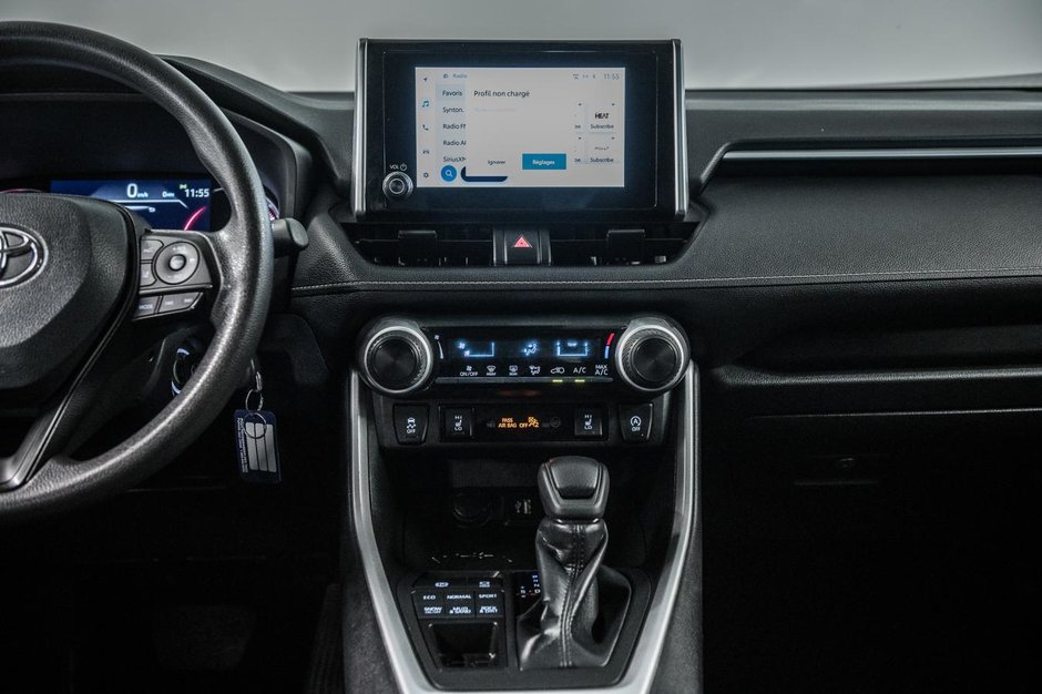 Toyota RAV4 LE 2023-27