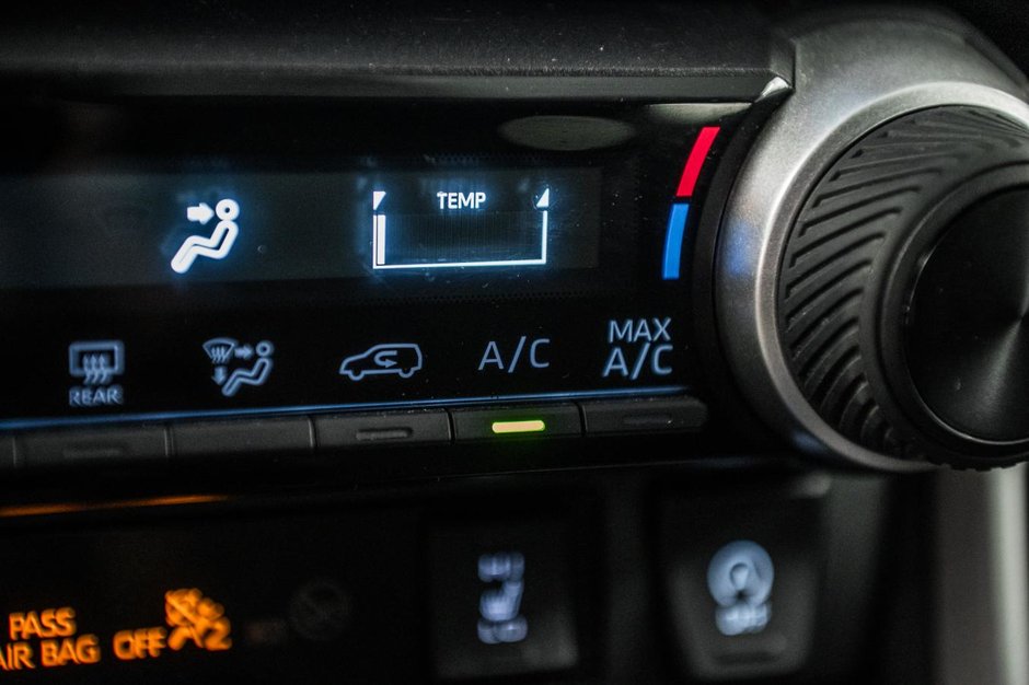 2023 Toyota RAV4 LE-20