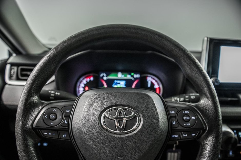 2023 Toyota RAV4 LE-15