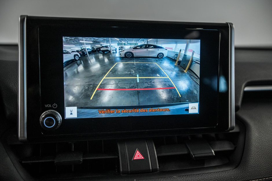 Toyota RAV4 LE 2023-18