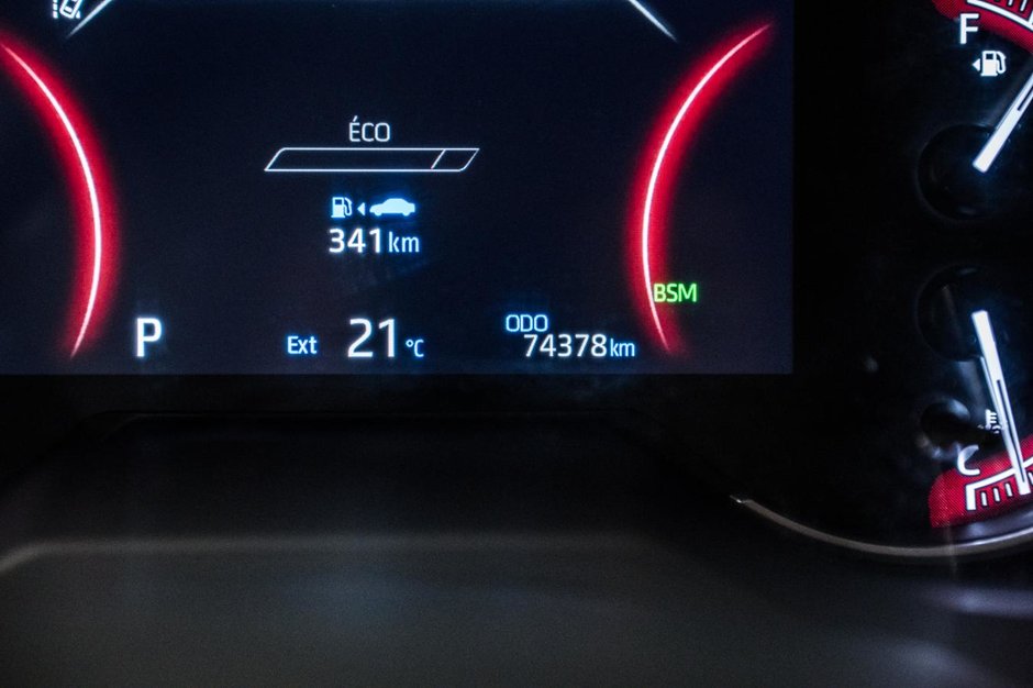 Toyota RAV4 LE 2023-17