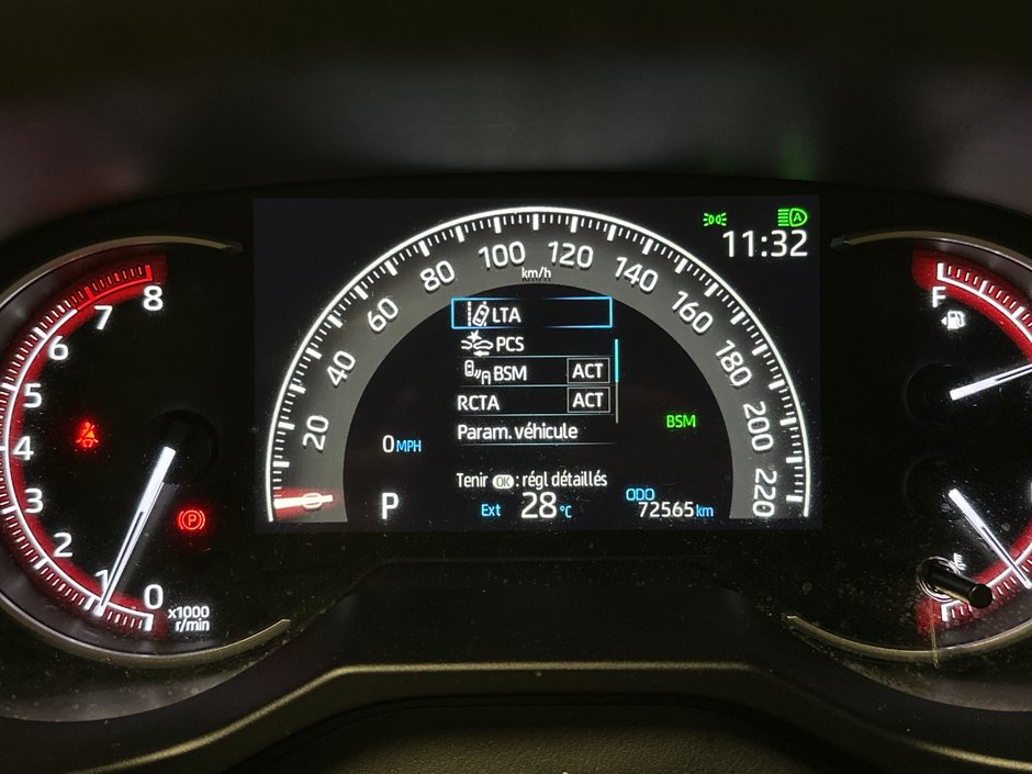 2023 Toyota RAV4 XLE-12