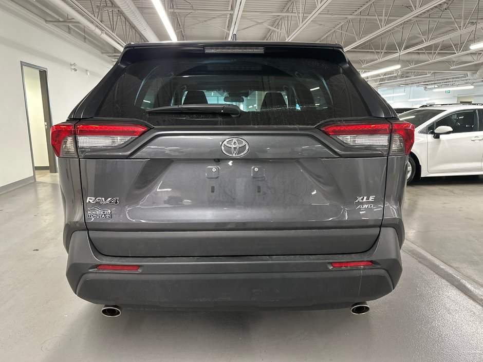 2023 Toyota RAV4 XLE-5