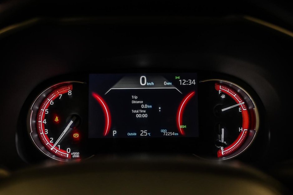 Toyota RAV4 LE 2024-14