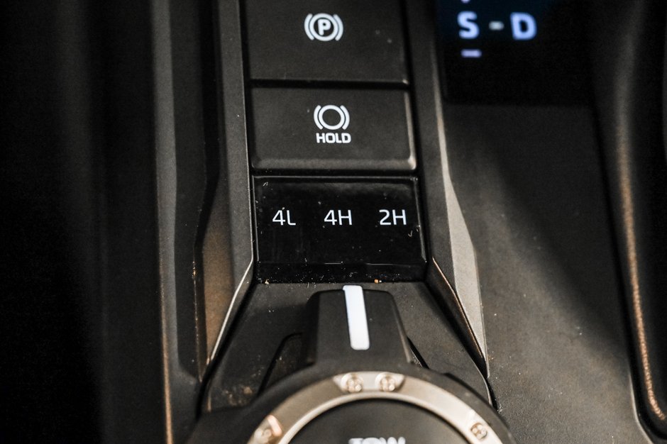 2025 Toyota Tacoma Base-15