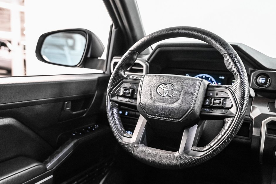 2025 Toyota Tacoma Base-24