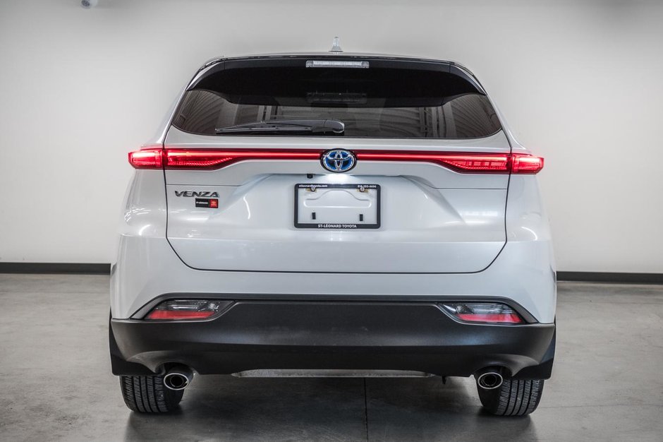 Toyota Venza LE 2024-6