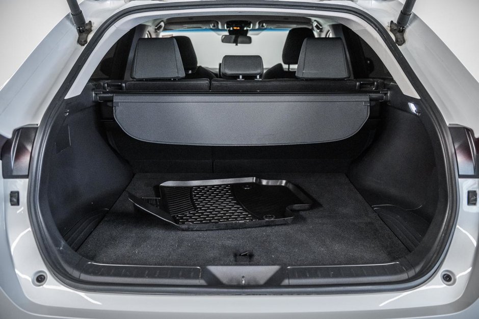 Toyota Venza LE 2024-9