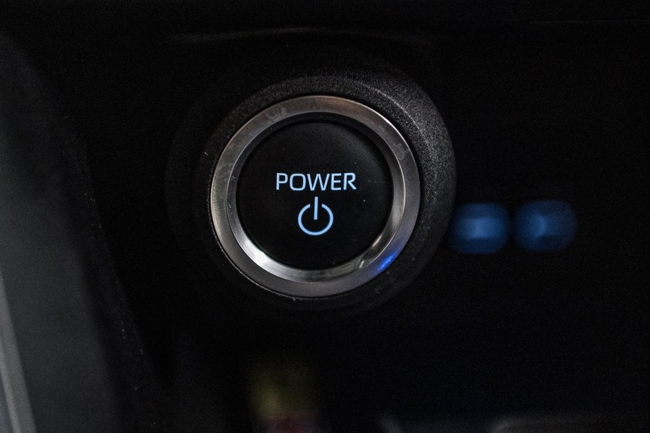 Toyota Venza LE 2024-22