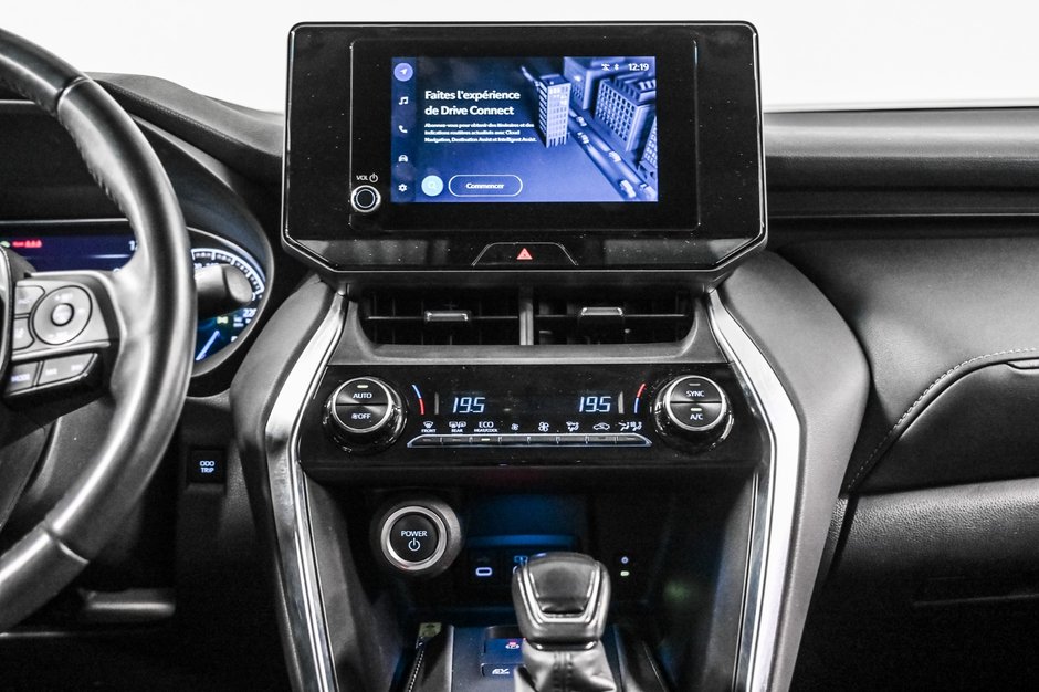 Toyota Venza LE 2024-21