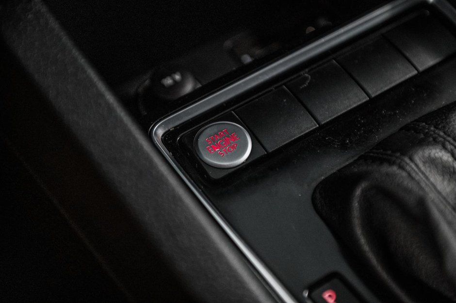 Volkswagen Jetta Sedan Highline 2016-22