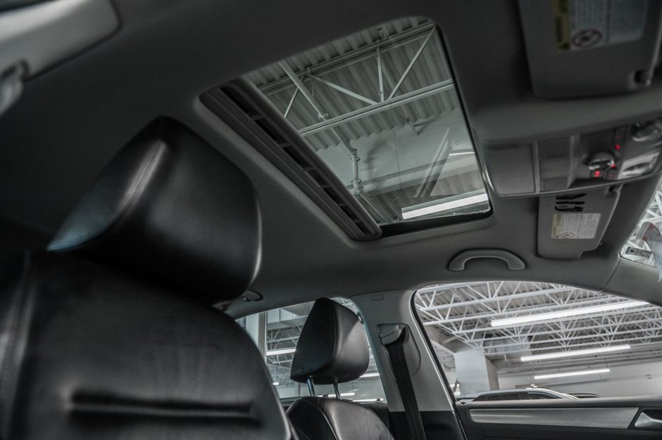 Volkswagen Jetta Sedan Highline 2016-28