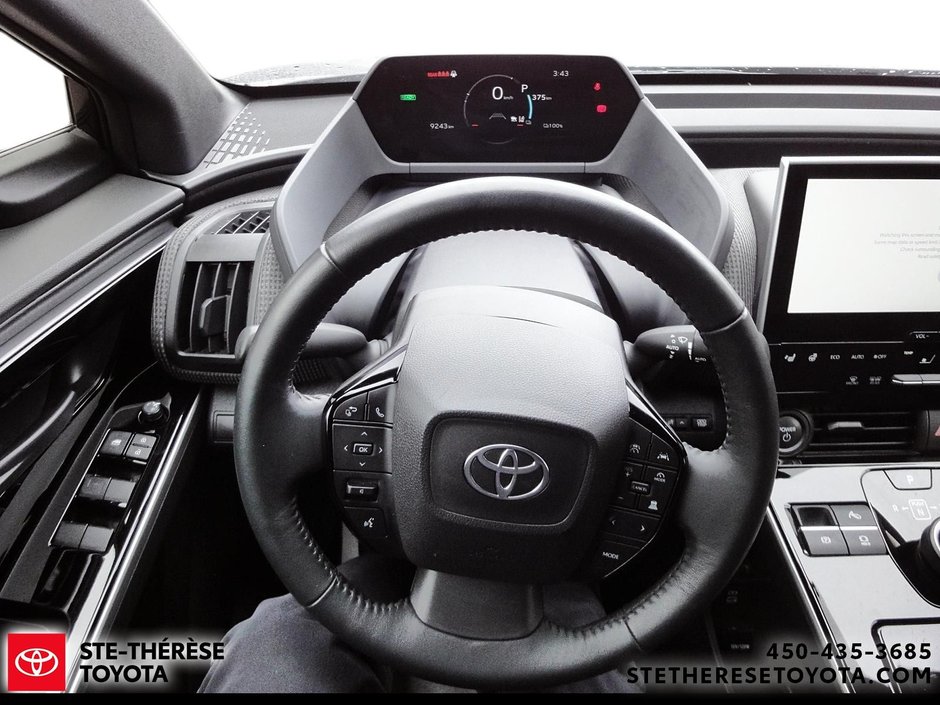 Toyota bZ4X LE 2024-16