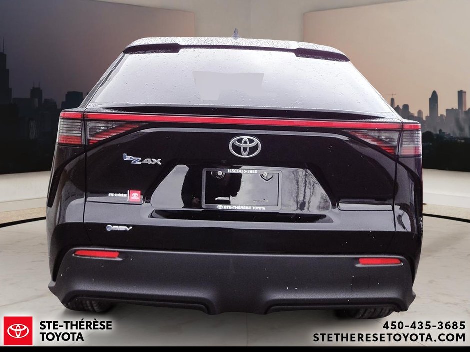 Toyota bZ4X LE 2024-6