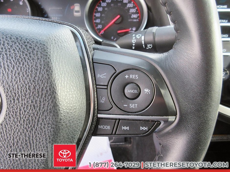 Toyota Camry XSE 2018-16