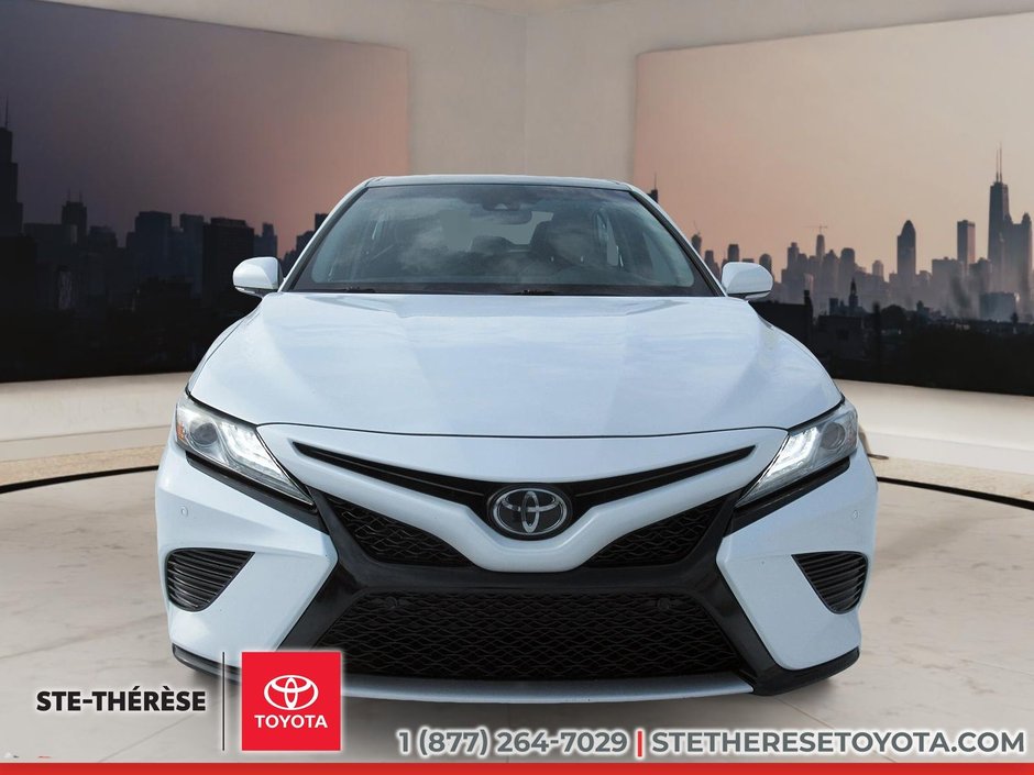 Toyota Camry XSE 2018-7