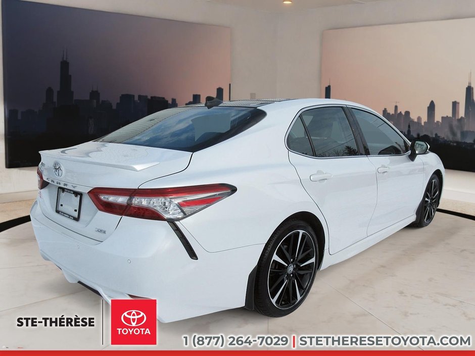 Toyota Camry XSE 2018-4