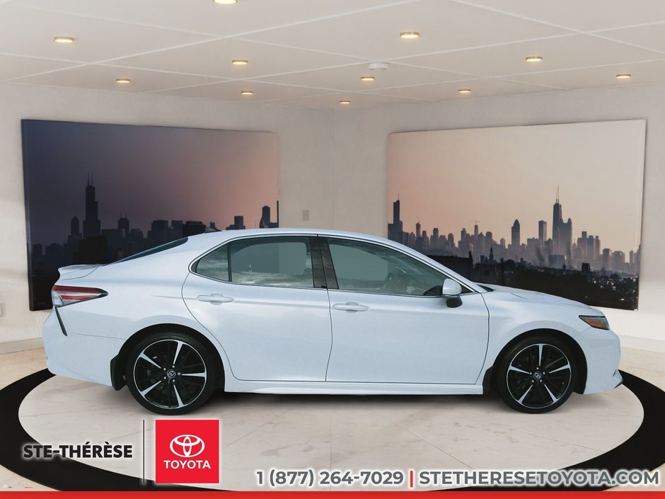 Toyota Camry XSE 2018-5