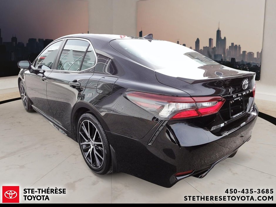 Toyota Camry AWD SE Upgrade 2022-7