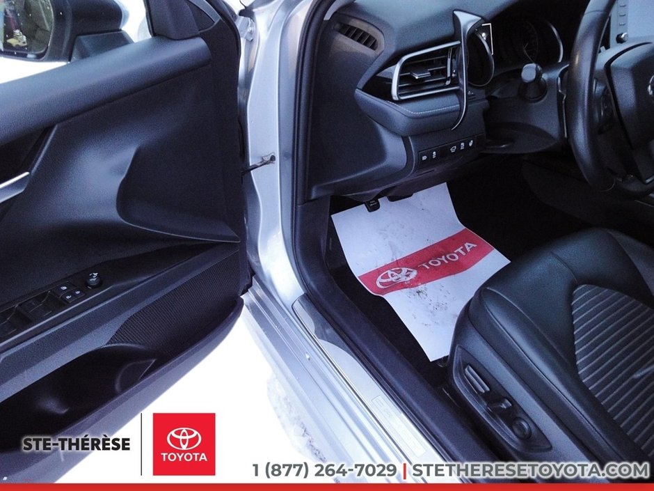 2023 Toyota Camry SE-9