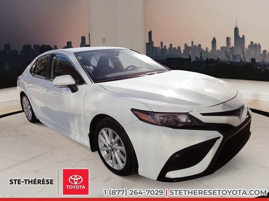 Toyota Camry SE 2023-1