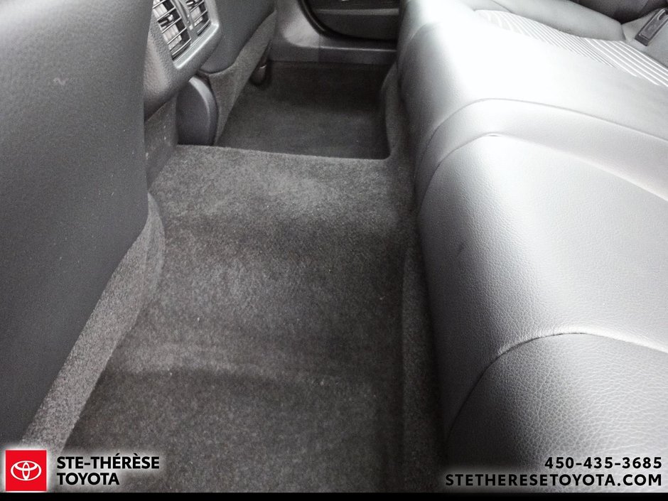 2024 Toyota Camry SE AWD-10