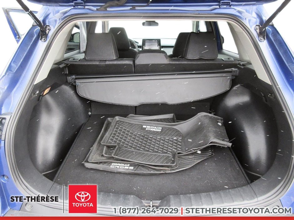 Toyota Corolla Cross LE Awd 2022-12